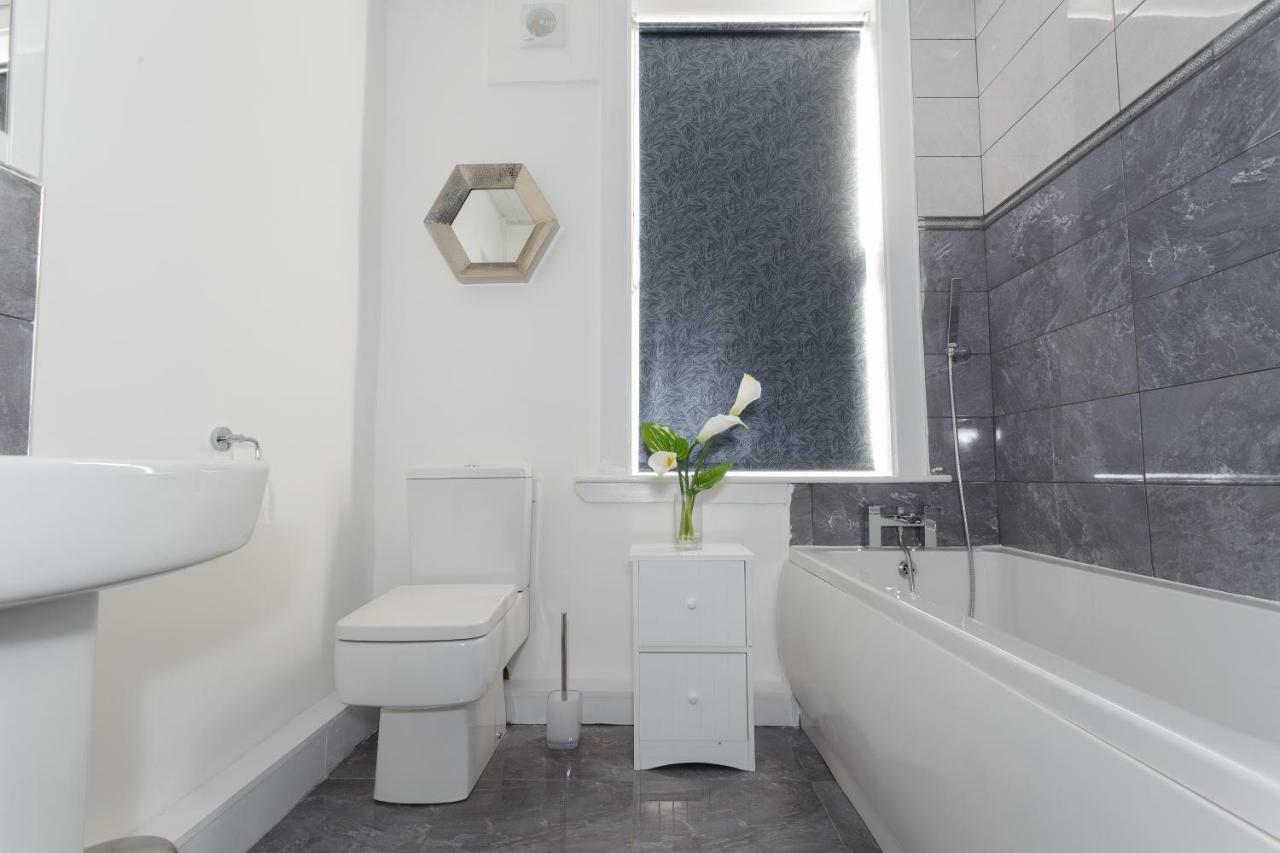 Clifton Bespoke Serviced Apartments Лідс Екстер'єр фото