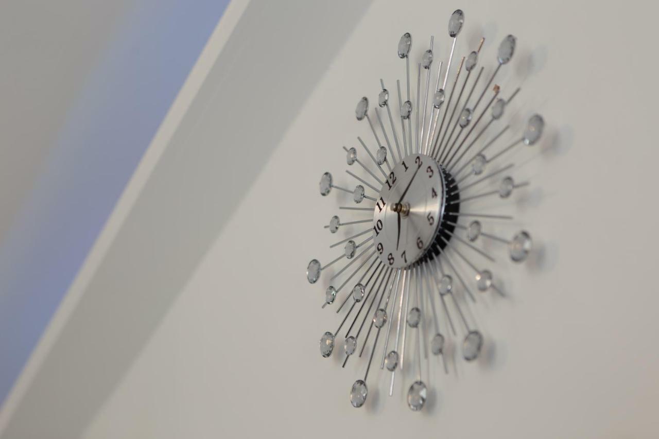 Clifton Bespoke Serviced Apartments Лідс Екстер'єр фото