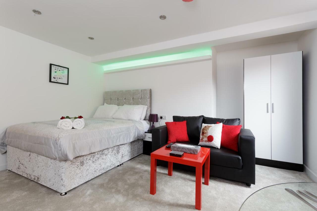 Clifton Bespoke Serviced Apartments Лідс Номер фото