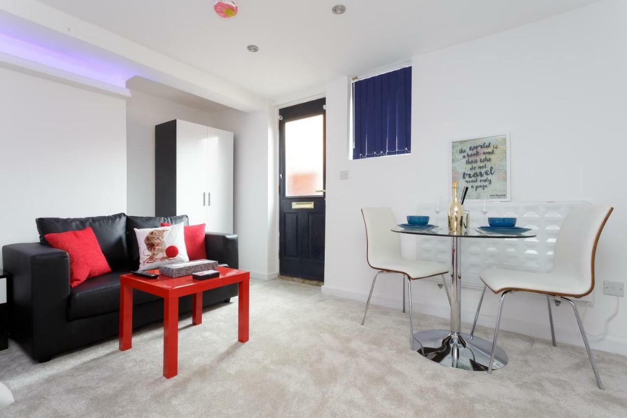 Clifton Bespoke Serviced Apartments Лідс Номер фото